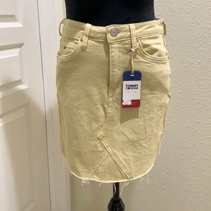 Tommy Jeans Yellow Denim Mini Skirt size 26